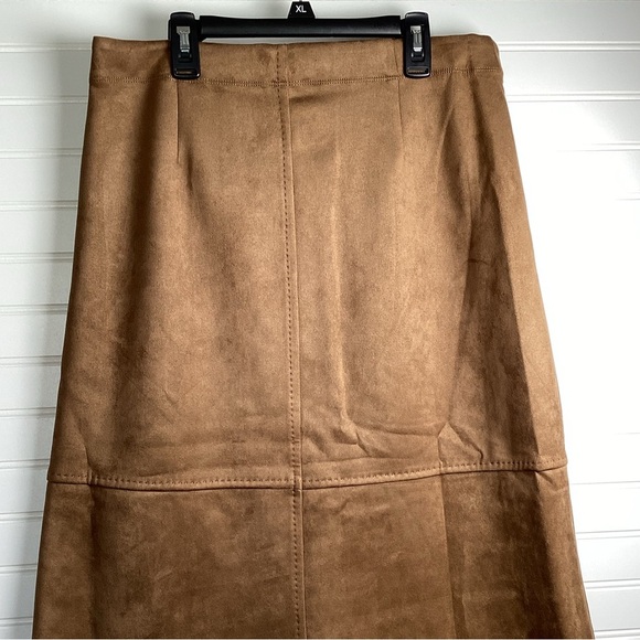 Max Studio NWT Women's Faux Suede A-Line Midi Skirt Size Large - Picture 5 of 7